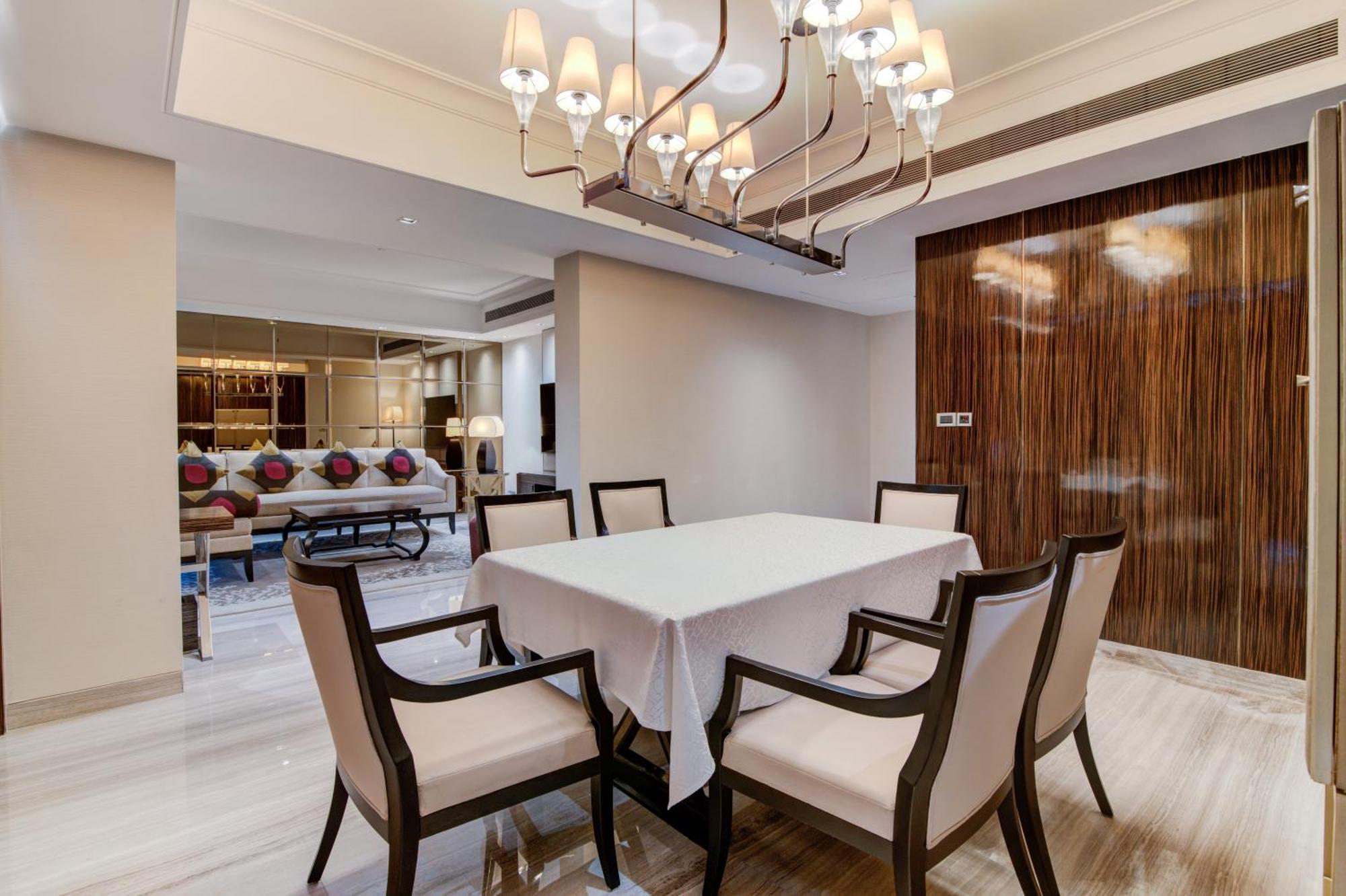 Hotel Hyatt Ahmadabad Zewnętrze zdjęcie A dining room